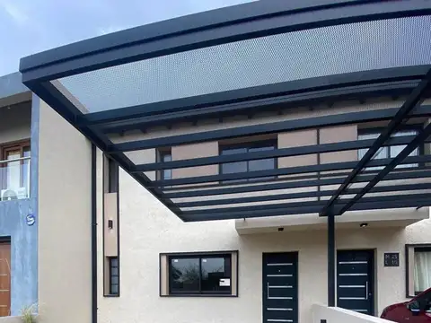 VENTA DUPLEX 3 DORMITORIOS DOCTA - CON PILETA