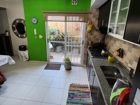 Depto Tipo Casa en Venta de 3 ambientes