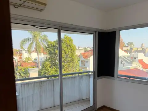 Departamento en Alquiler en Ramos Mejía, $ 690.000