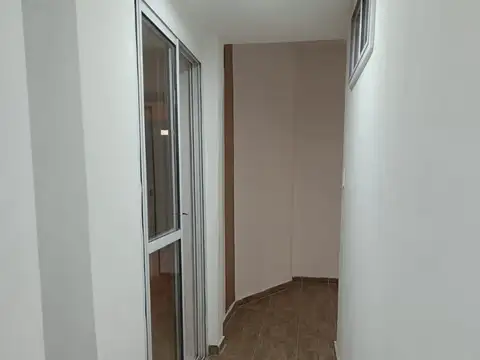 Casa en Alquiler con 1 cochera