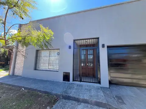 Casa de 4 ambientes- Ituzaingó