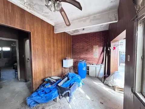 Casa 3 ambientes con 1 baño