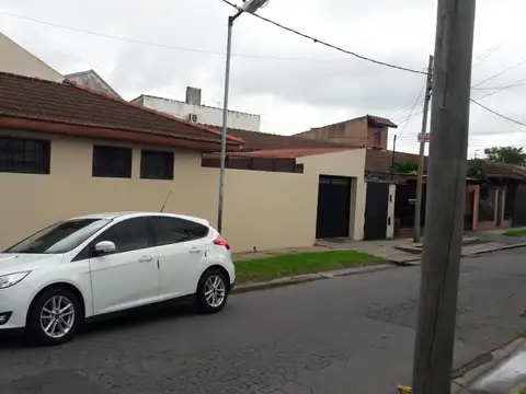 Casa en Venta en Quilmes Oeste, USD 120.000