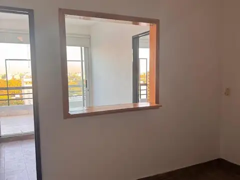 Al frente con balcón terraza y cochera