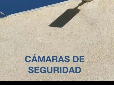 Casa en Venta en Villa Elisa, USD 320.000