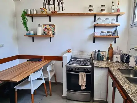 Depto Tipo Casa 5 ambientes con 2 baños