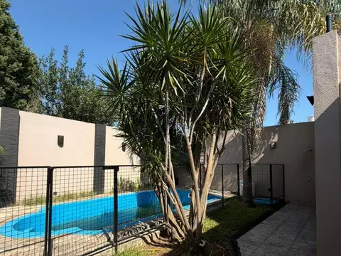Casa en Venta en Villa Libertad, USD 160.000