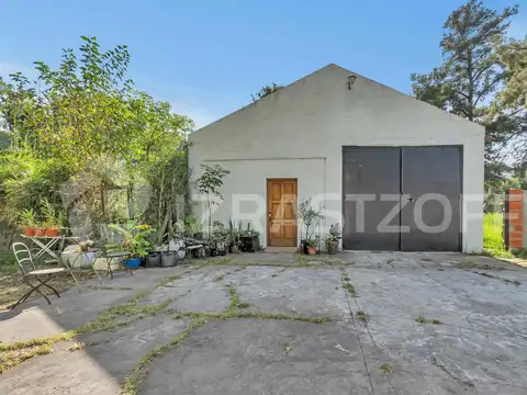 Galpón c/ vivienda La Lonja a 300 mts de la ex Ruta 8