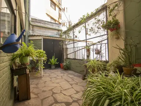 VENTA PH 5 AMBIENTES APTO CREDITO PERMUTA FRENTE BALCON  QUINCHO PARRILLA PATIO Y TERRAZA