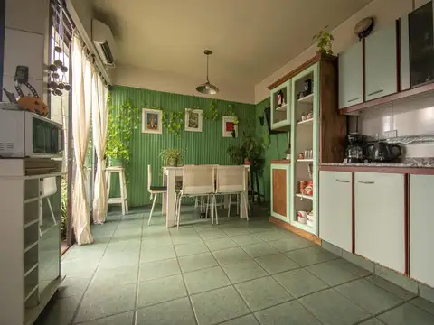 Depto Tipo Casa en Venta de 5 ambientes