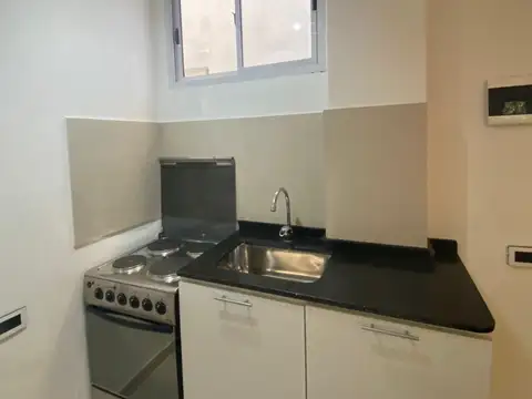 Departamento en Alquiler en Acassuso Vias  /  Santa Fe, $ 650.000