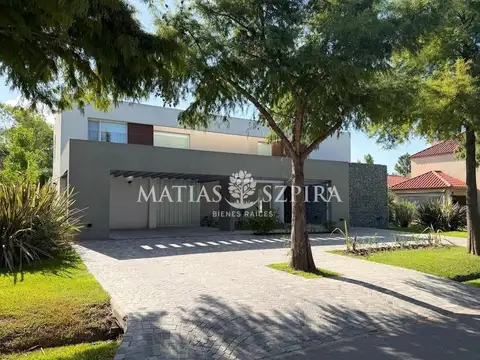 Casa en Venta en La Cesarina, USD 580.000