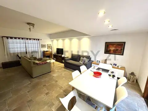 Casa en Venta al Oeste