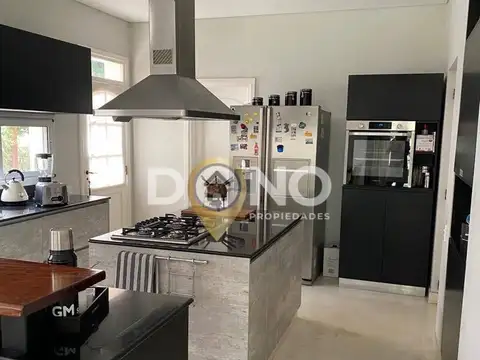 Casa en Venta al Noreste