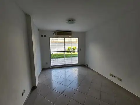 Espectacular Venta Departamento 2 ambientes PB Villa Bosch Jardín Cochera Doble Cubierta 98mts