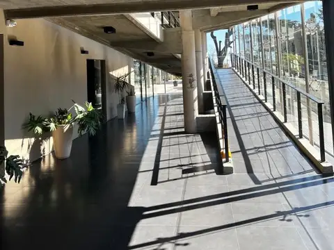 Oficina en Alquiler en Pilar Centro, $ 600.000