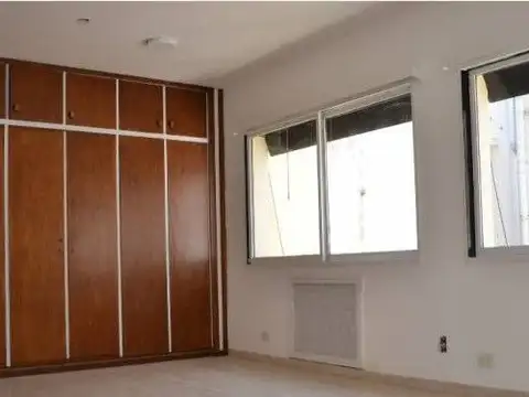 Oficina en Alquiler al Norte