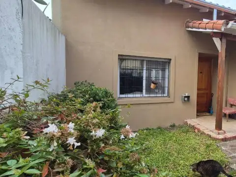 Lindísimo Chalet de 3 ambientes en el corazón de Olivos