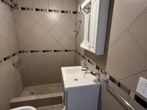Departamento en Alquiler en Villa Luzuriaga, $ 430.000