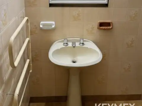 Depto Tipo Casa en Venta 40 años