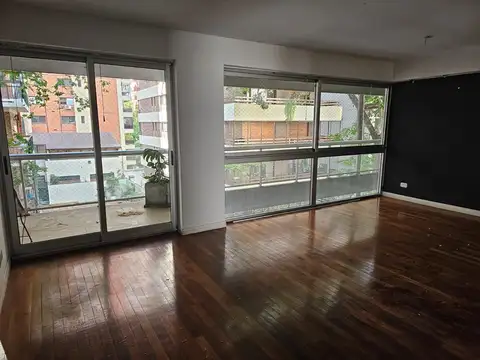 SUCRE 1800, Piso 4