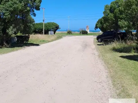 Avenida De Los Lobos Marinos e/ Canai Queen y Los Corales