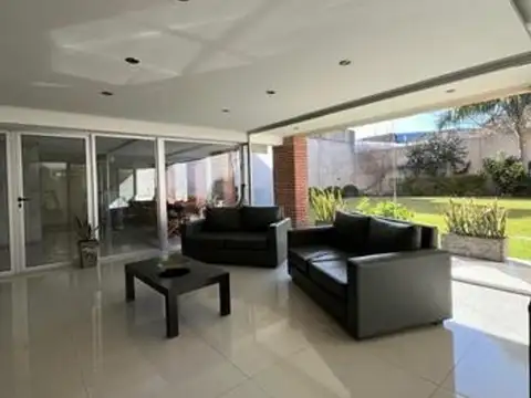 Departamento en Alquiler en Castelar Norte, $ 1.600.000