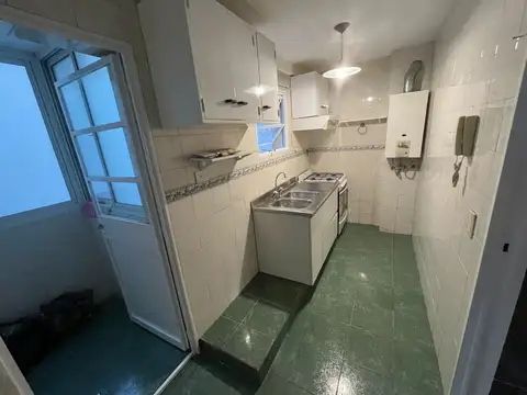 Departamento en Alquiler en San Isidro Vias / Rolon, $ 1.000.000