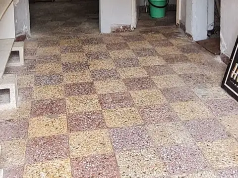 Local en Alquiler en José Ingenieros, $ 350.000