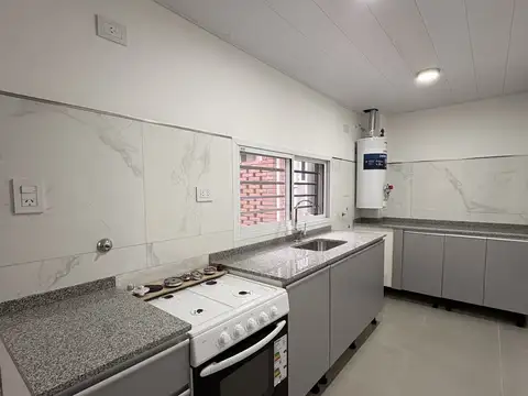 Departamento en Alquiler en Barrio Granadero Baigorria, $ 590.000