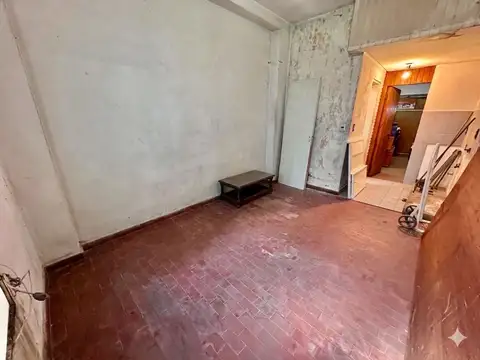 LOCAL EN VENTA VILLA LYNCH DIVISIBLE CON JARDIN