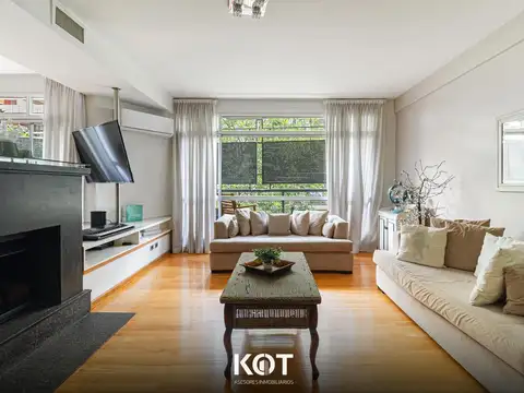 Departamento en venta 4 ambientes con dos cocheras en Palermo.