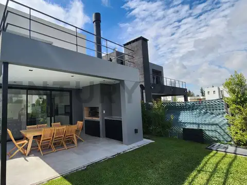 Casa en Venta de 4 dormitorios