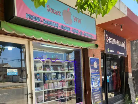 Local comercial - ZONA COMERCIAL - medidas 8.80 x 3.20 mts