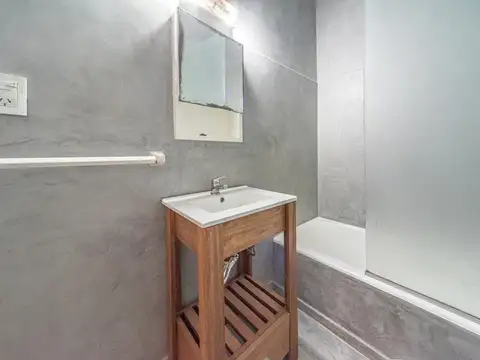 Depto Tipo Casa en Venta 40 años