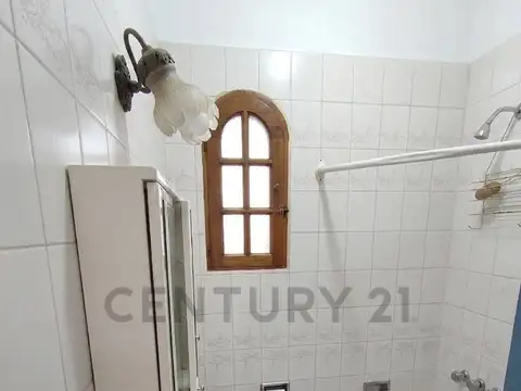 CASEROS 400, Piso 0