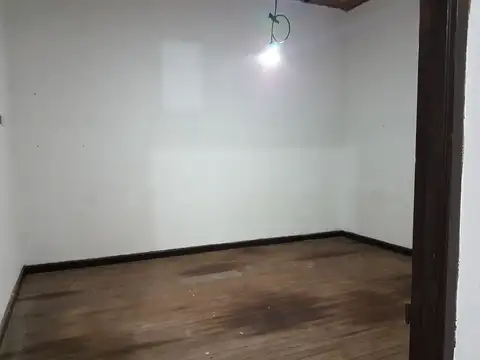 Casa 3 ambientes con 1 baño
