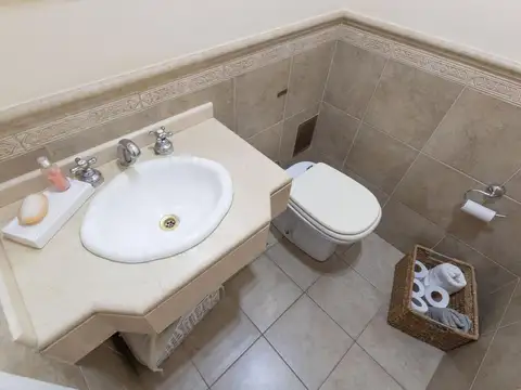 Depto Tipo Casa en Venta con 2 cocheras