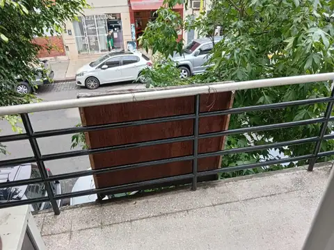 VENTA SE PH 1 AMBIENTE DIVISIBLE CON BALCON