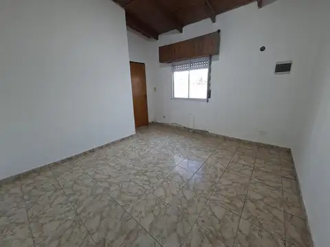 Departamento en Alquiler en San Antonio de Padua, $ 450.000
