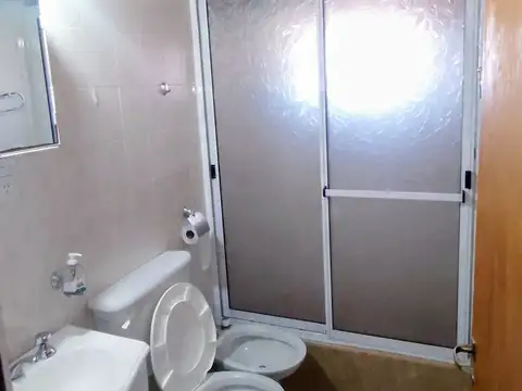 Casa 7 ambientes con 3 baños