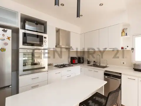 VENTA - PH 4 AMB CON PATIO, QUINCHO, TERRAZA Y COCHERA - SAENZ PEÑA