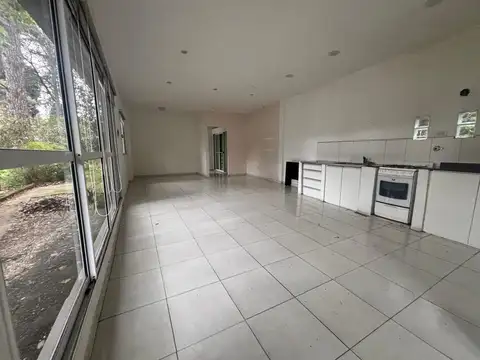 Alquiler casa 3 ambientes con jardín barrio cerrado en Los Polvorines
