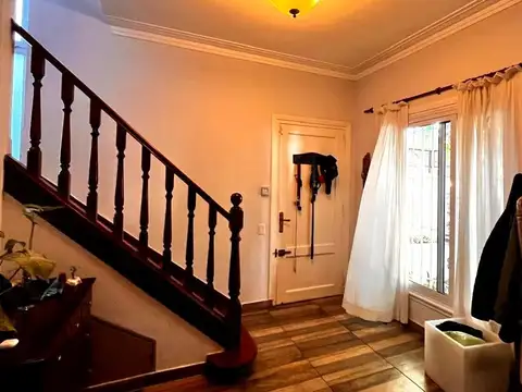 Casa en Venta en Vicente Lopez Vias / Maipu, USD 450.000