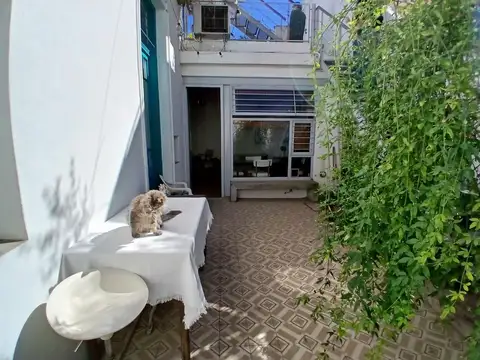 Depto Tipo Casa 3 ambientes con 2 baños