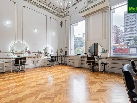 Av. Cabildo 1400, Piso 1