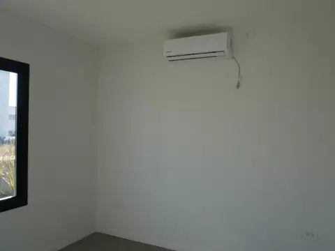 Casa en Alquiler en Pilar del Este - Santa Elena, USD 1.200