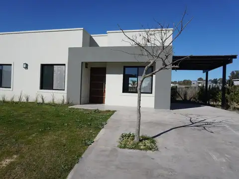 Casa en Alquiler de 3 dormitorios