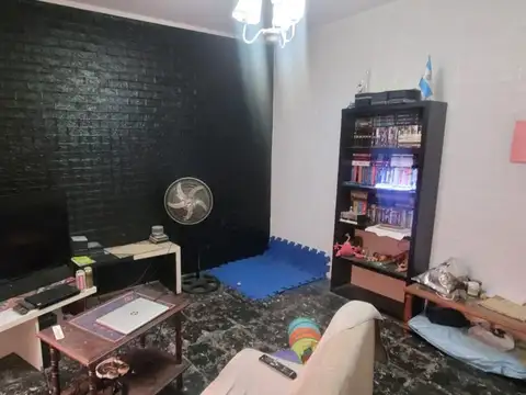 Depto Tipo Casa 4 ambientes con 2 baños