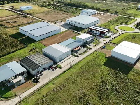 Nave Industrial en Barrio Ruta 24 Kilómetro 10